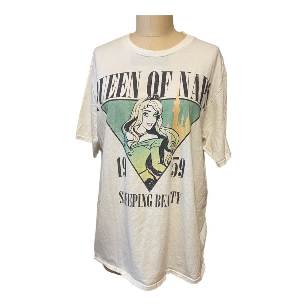 Disney Sleeping Beauty “Queen of Naps” oversized tee shirt size Large